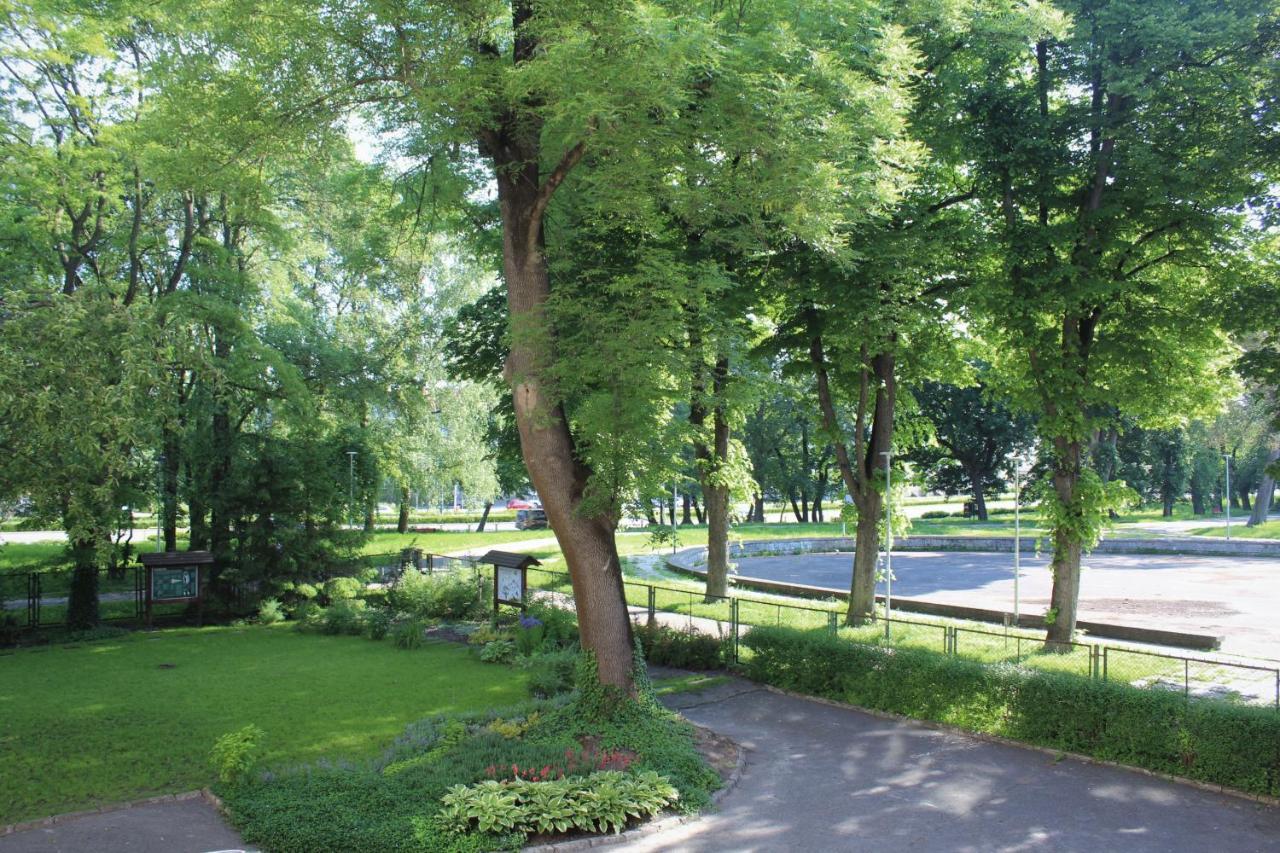 Galeona Bed & Breakfast Elblag Exterior photo